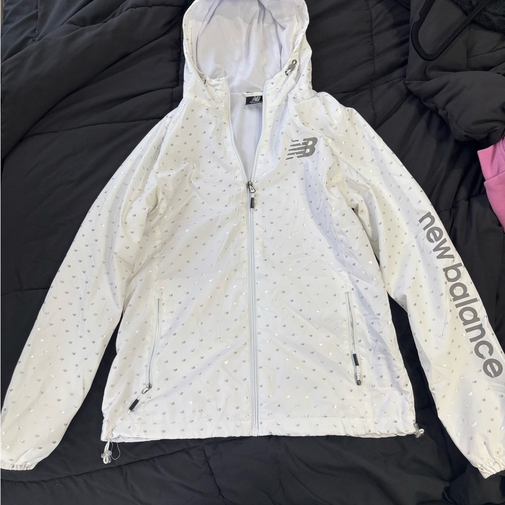 New Balance White and Gray Ski Jacket with Hood and Full-Zip